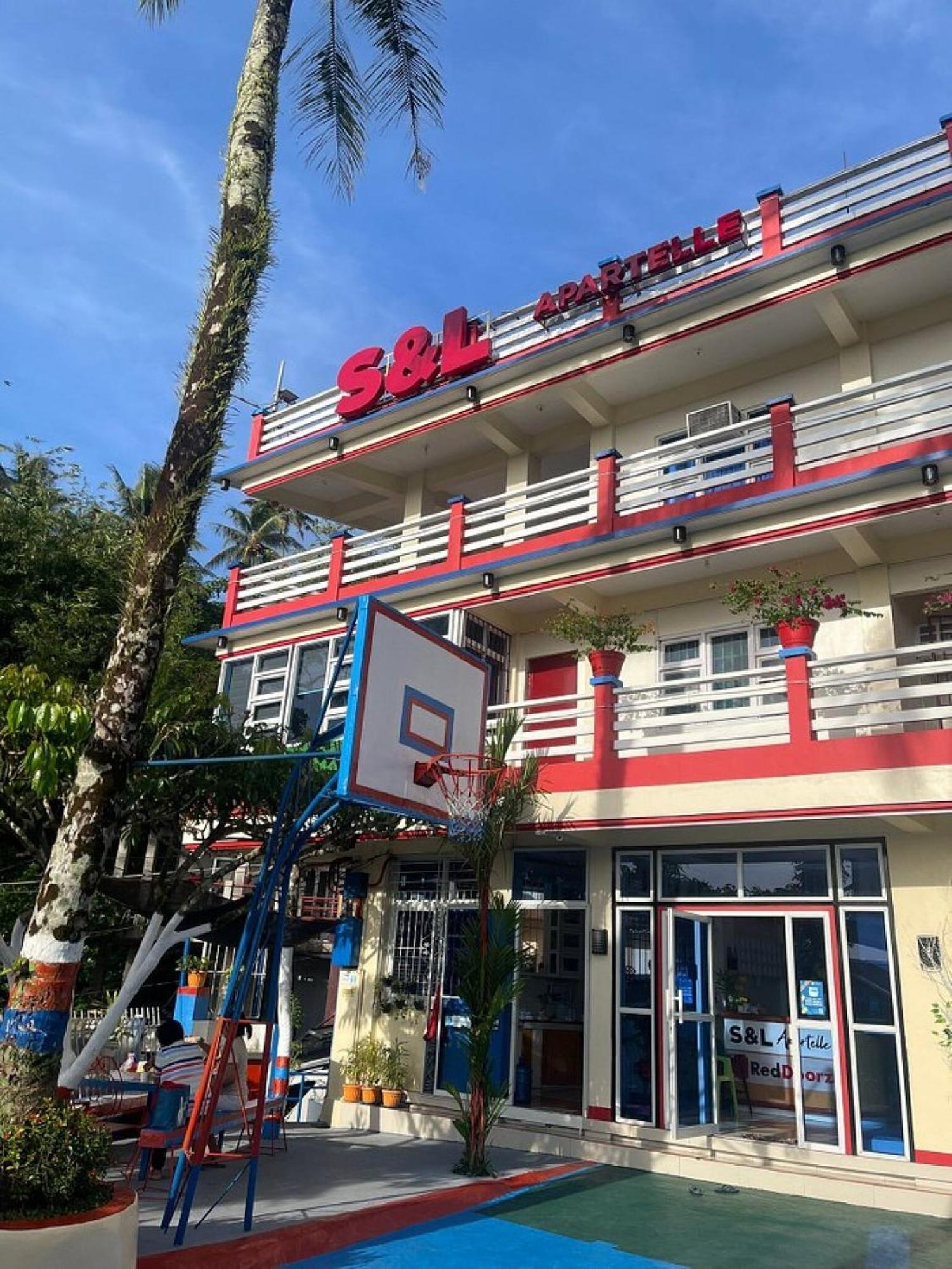 Reddoorz At S & L Apartelle Daraga Albay Legazpi Bagian luar foto